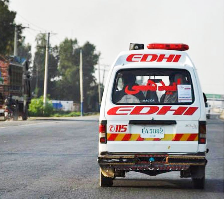 جعفر آباد: جهل مگسي ۾ ڪار تي فائرنگ، هڪ عورت قتل، 2 زخمي